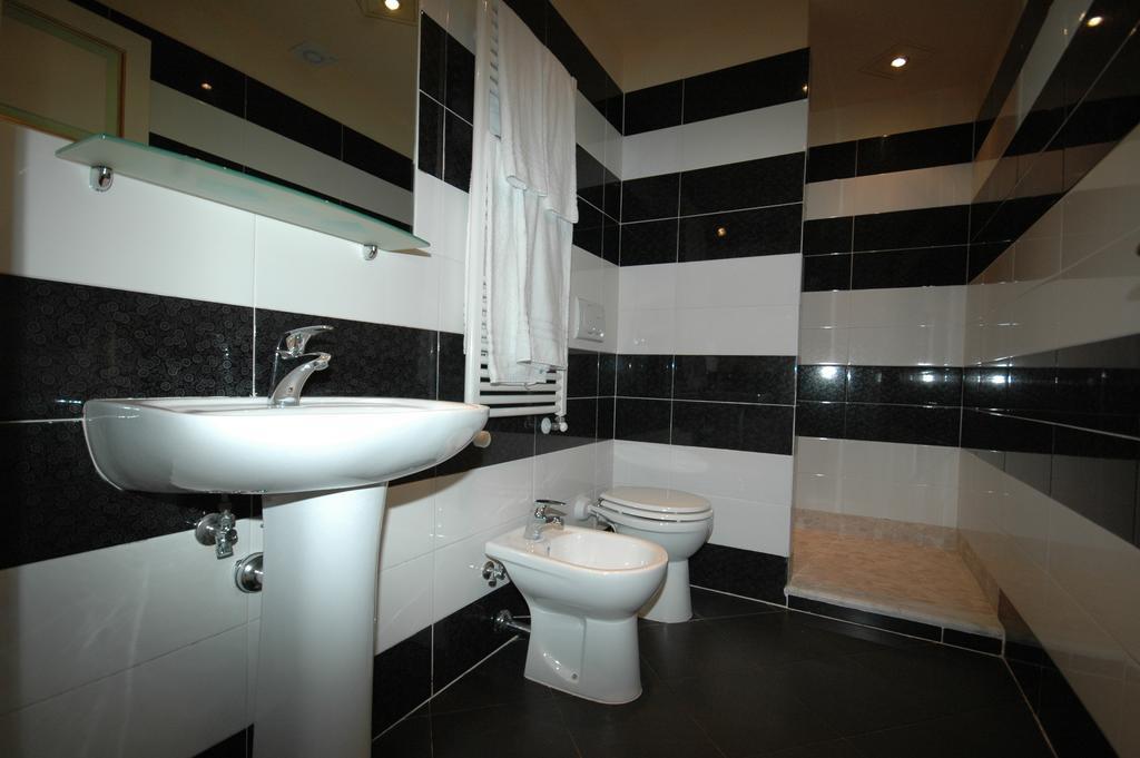 Dimora Dei Guelfi Luxury Rooms Lucca Dış mekan fotoğraf